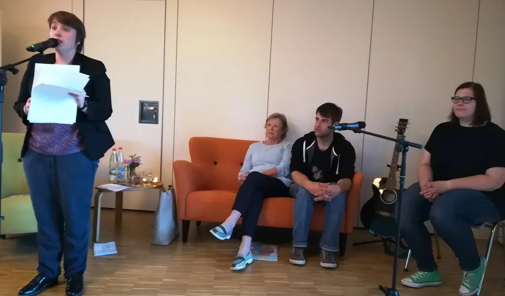 Poetry Slam „Das ganz normale Leben“